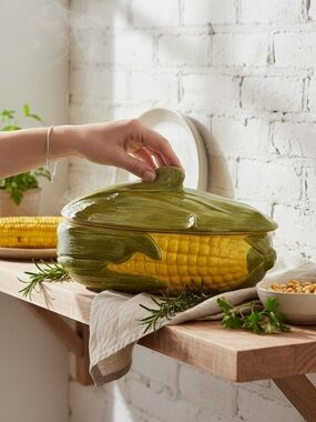 Vintage Shawnee Style Corn‎ King Covered Casserole Dish 1.5 Qt Cornware Artisan
